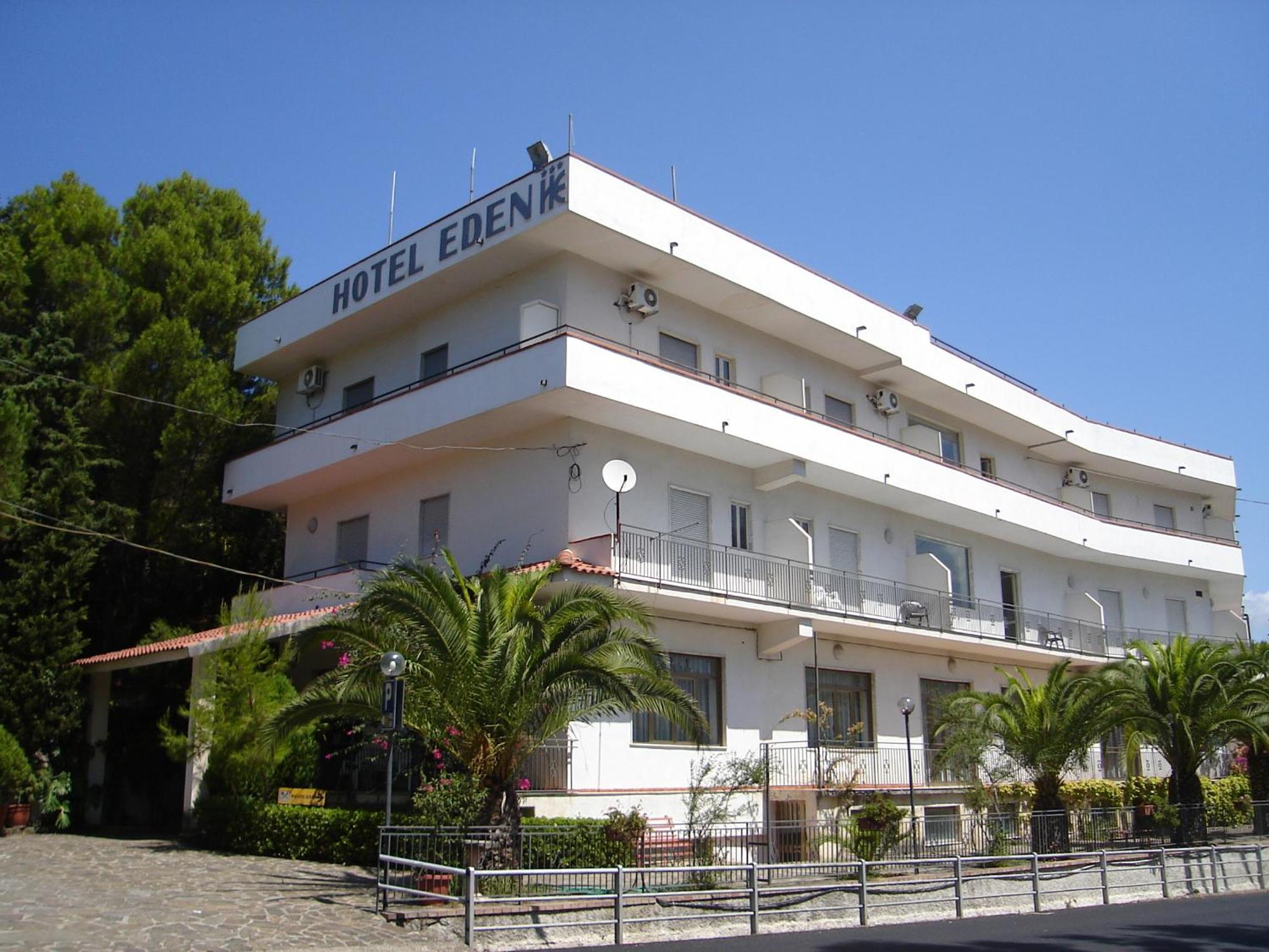 Hotel Eden Perdifumo Exterior photo